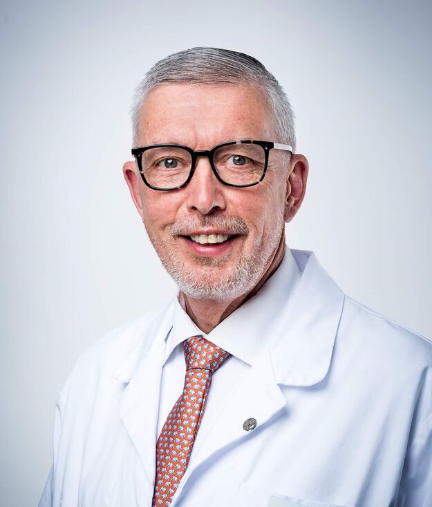 Medico reumatologo Lukas Farina
